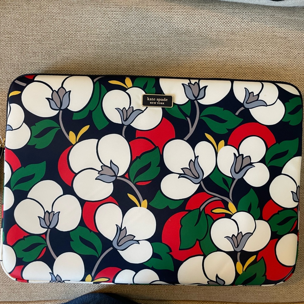 Kate spade Dawn Floral Breezy laptop sleeve